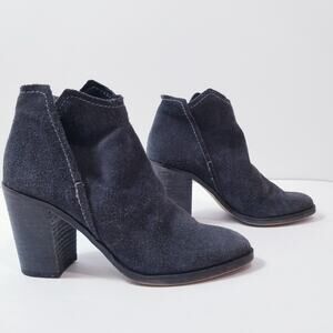 Dolce Vita Gray Suede V-Cut Ankle Opening Boots Chunky Block Heel